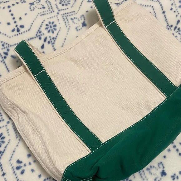 Lands' End Cream and Green Canvas Tote Bag - Picture 4 of 4
